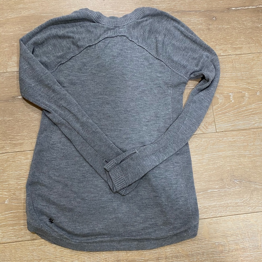 Lululemon sweater sz4